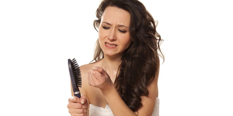 চুল পাতলা হয়ে যাচ্ছে? সহজ ঘরোয়া উপায়েই ফিরে পেতে পারেন ঘন ও স্বাস্থ্যবান চুল চুল পাতলা হয়ে যাচ্ছে? সহজ ঘরোয়া উপায়েই ফিরে পেতে পারেন ঘন ও স্বাস্থ্যবান চুল